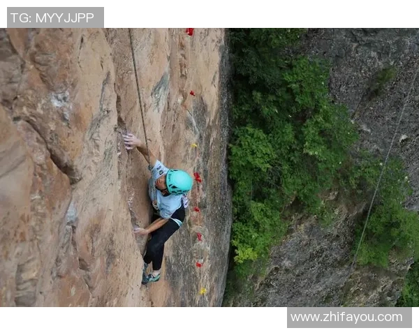 深圳攀岩队与成都攀岩队赛后复盘分析灵活性表现与战术对比 深圳攀岩队与成都攀岩队赛后复盘分析灵活性表现与战术对比